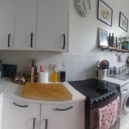 Centrel To London Single Bed Room Quiet Home With Host And Breakfast Экстерьер фото