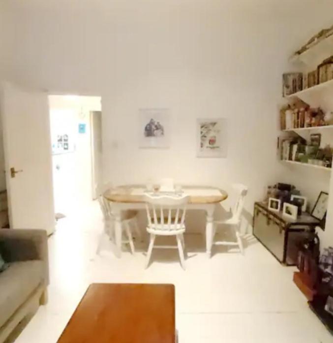 Centrel To London Single Bed Room Quiet Home With Host And Breakfast Экстерьер фото